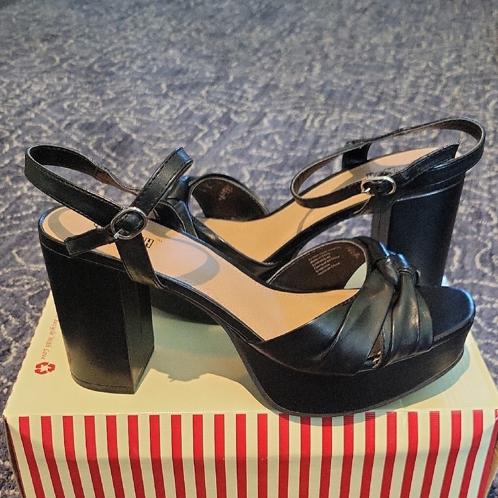 Brash Black Platform Sandals